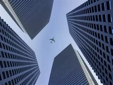 India plans aircraft leasing company at GIFT City to counter Chinese ...