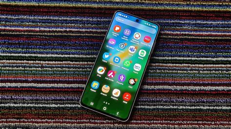 Samsung Galaxy S21 FE with Snapdragon 888 chipset launched: Check price ...