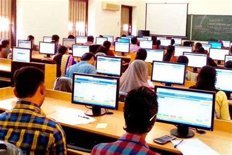 Absence of Urdu, Malayalam from NEET list decried
