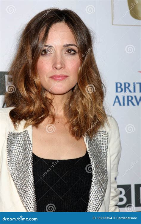 Rose Byrne editorial stock image. Image of city, arriving - 35223354