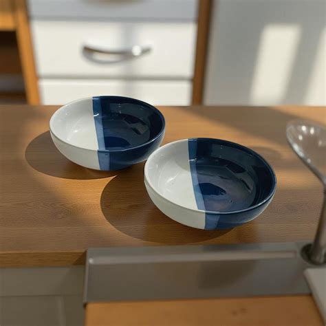 Buy Ceramic Bowls Online in India | Lupaava.