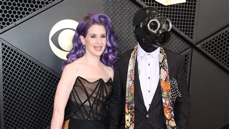 Kelly Osbourne reveals she and boyfriend Sid Wilson live in Iowa