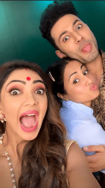 Pics & Videos: Hina Khan AKA Komolika Is Already Back On The Sets Of ...