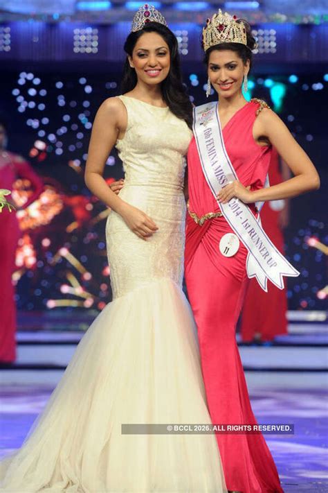 Miss India Earth 2013 Sobhita Dhulipala poses with fbb Femina Miss ...