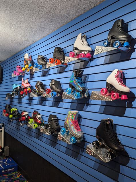 EL CENTRO SKATE RINK - Federal Way WA - Hours, Directions, Reviews ...