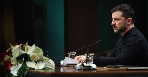 "1" Zelenskyy suggests Trump fly to Ukraine to help