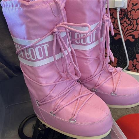 Moon Boot Women's Pink Footwear | Depop