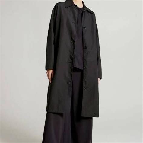 Jac + Jack black mac coat. Only worn a couple of... - Depop