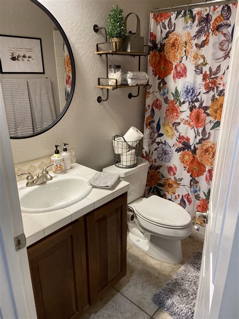 Guest Bathroom Decor Ideas
