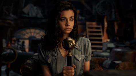 'All The Light We Cannot See' Review: A Sweet, If Heavy-Handed ...