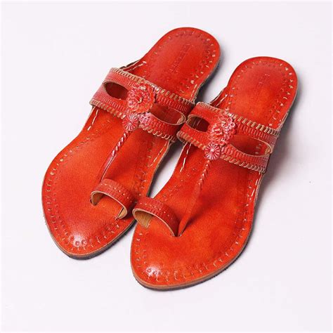 Aboli Kolhapuri – Women’s Authentic Handmade Leather Chappal – Kalapuri