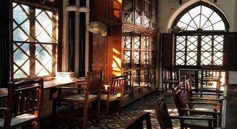 Mumbai's Most Special Libraries For Every Kind Of Book Lover ...