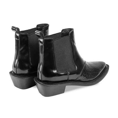 POINTED VEGAN BOOTS FOR MENS WITH CROCO DETAIL – The Alternate