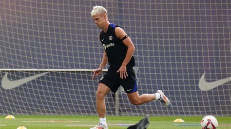 Dani Olmo likely to miss another Barcelona match - sources - ESPN