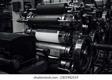 Old Paper Machine 的图像结果
