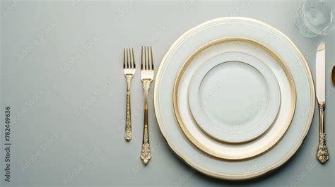 Fancy Restaurant Dining Table 的图像结果