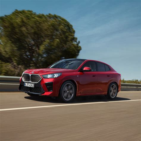 BMW Plug-in Hybrid otomobiller: Modeller ve karşılaştırma