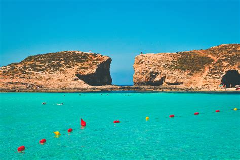 How To Get To Blue Lagoon Malta and Best Things To Do - Flip Flops ...