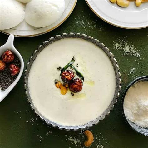 How to make Curry Leaf And Cashew Chutney Recipe