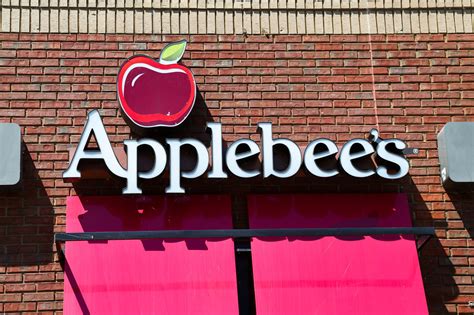 Applebee’s Pushes Back Against NJ ‘No Kids’ Rule With Free Meals - Eater NY