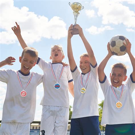 Yookeer DIY Award Medals Kit for Kids - 36 Pcs, Design Your India | Ubuy