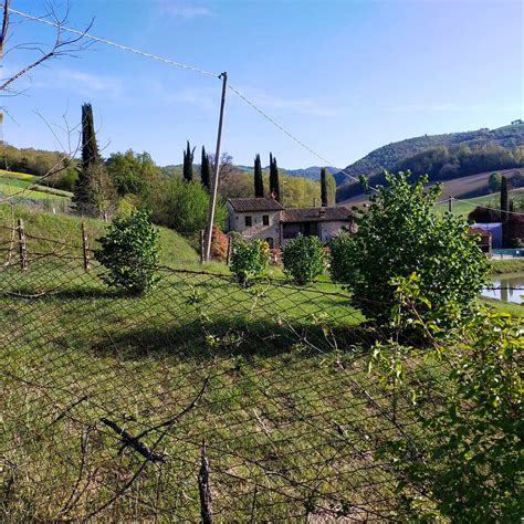 LA PIETRA RARA (Montone) - Ranch Reviews, Photos, Rate Comparison ...