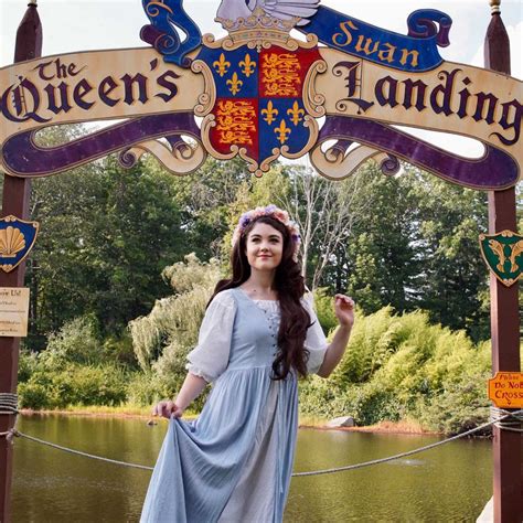 What to Wear to a Renaissance Fair: Comfortable and Stylish Choices ...