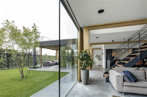 EVERYTHING you need to know about modern sliding patio doors | EYG