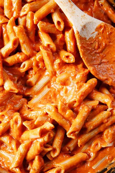 Easy Vodka Sauce (For Pasta Alla Vodka) - Lexi's Clean Kitchen