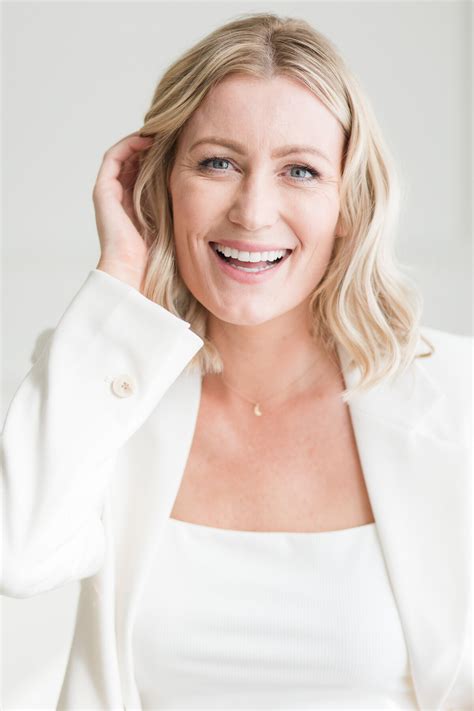 Marnie | The Mint Sweater Photoshoot