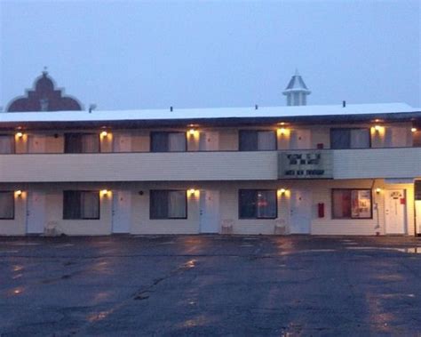 IRON INN MOTEL, LLC (Iron River) - Hotel Reviews & Photos - Tripadvisor