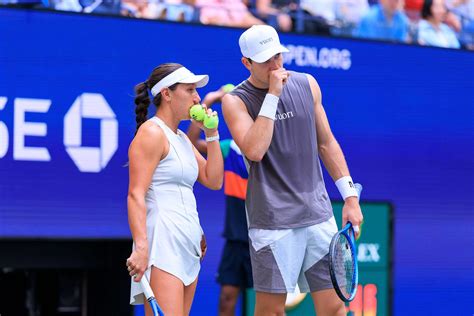 "Me always smiling? To be honest I'm not always like that": Jasmine Paolini admits not all days ...