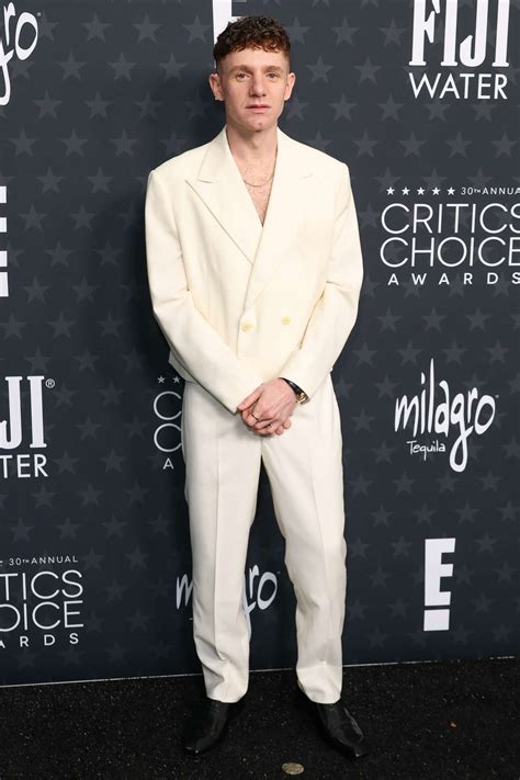 The Best Dressed Stars at the 2025 Critics Choice Awards: Photos