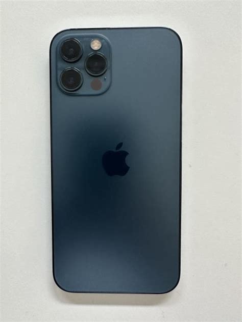 iPhone 12 Pro Blue Color 的图像结果
