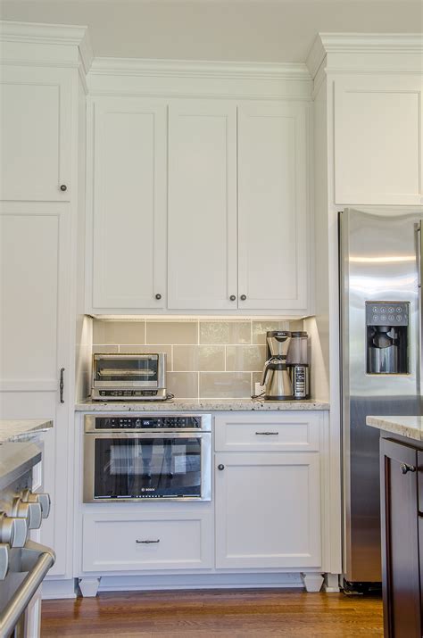 Maximizing Your Kitchen Storage With Floor To Ceiling Cabinets ...