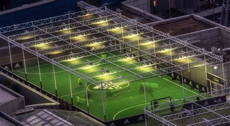 Chicago's First-Ever Rooftop Soccer Pitch Has Opened In Lincoln Park ...