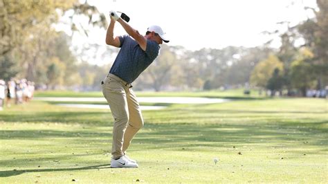 Rory McIlroy's 2 key swing moves for pounding driver off the tee