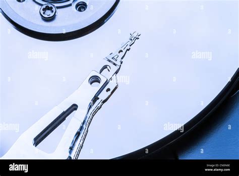 Hard Drive Inside a Computer 的图像结果