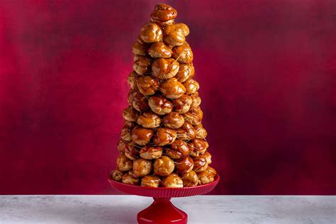 The Unexpected Culinarian: The Croquembouche