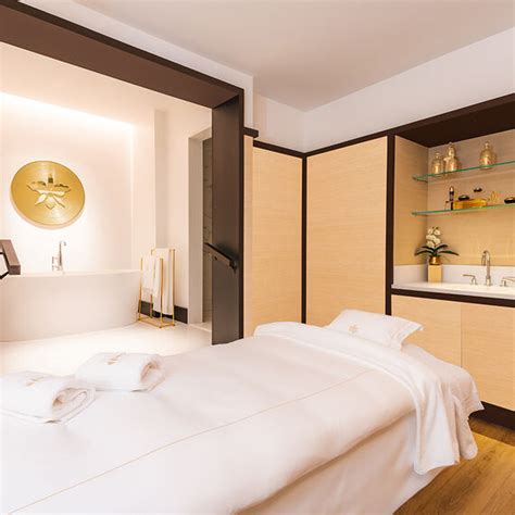 GUERLAIN SPA AT FOUR SEASONS, MONTREAL ⋅ GUERLAIN