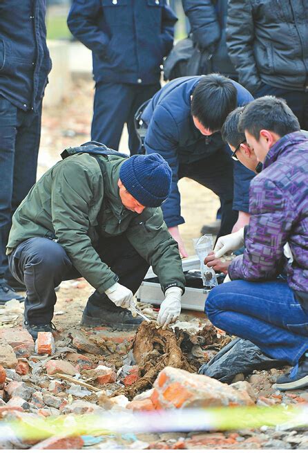 江西丰城警方破获偷越国边境案件4起 刑事拘留10人_腾讯新闻