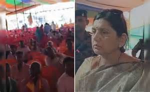 बिहारः NDA कार्यकर्ता सम्मेलन में खाली कुर्सियां देख भड़कीं सांसद लवली ...