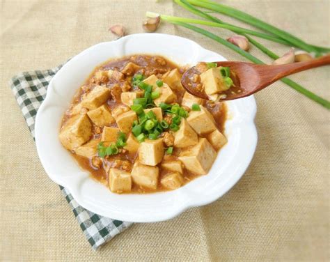 分享一个家常豆腐的做法，这样做出来的豆腐非常的鲜嫩好吃！__财经头条