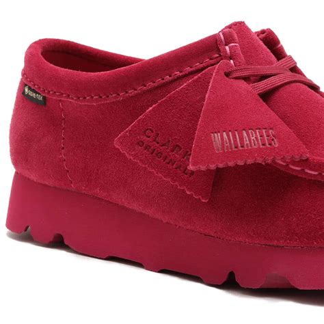Clarks Wallabee.GTX Berry Suede Berry Suede（クラークス ワラビーGTX ベリースウェード-レッド ...