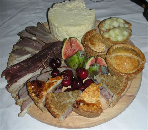|| Medieval Feasting || Food Platter - Cheese, Bread, Meats, Fish, Pies ...
