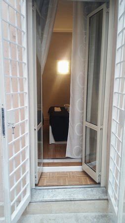 RESIDENZA FRANCESCO COLOSSEO (Rome) - Hotel Reviews & Photos - Tripadvisor