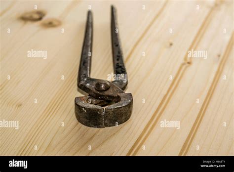 Old Engineering Tools 的图像结果