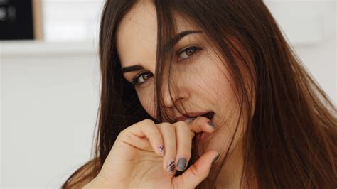 Alise Moreno. Обои для рабочего стола. 1920x1080