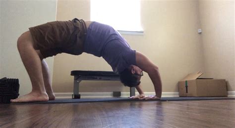 Backbend First 的图像结果