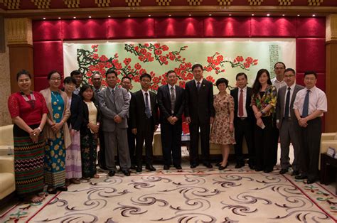 缅甸高校代表团来访-留学生教育学院